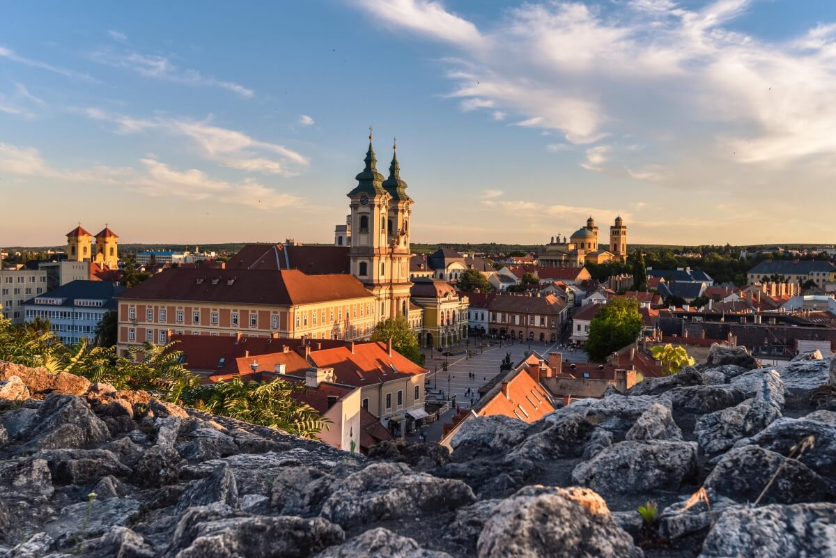 Egri templomok https://info.kisfaludyprogram.hu/assets/img/fejlesztes/szallashely.jpg